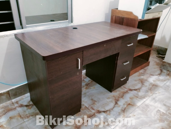Reading Table